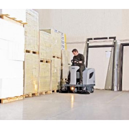 Nilfisk SR 1101 P Aufsitz-Kehrsaugmaschine Benzin
